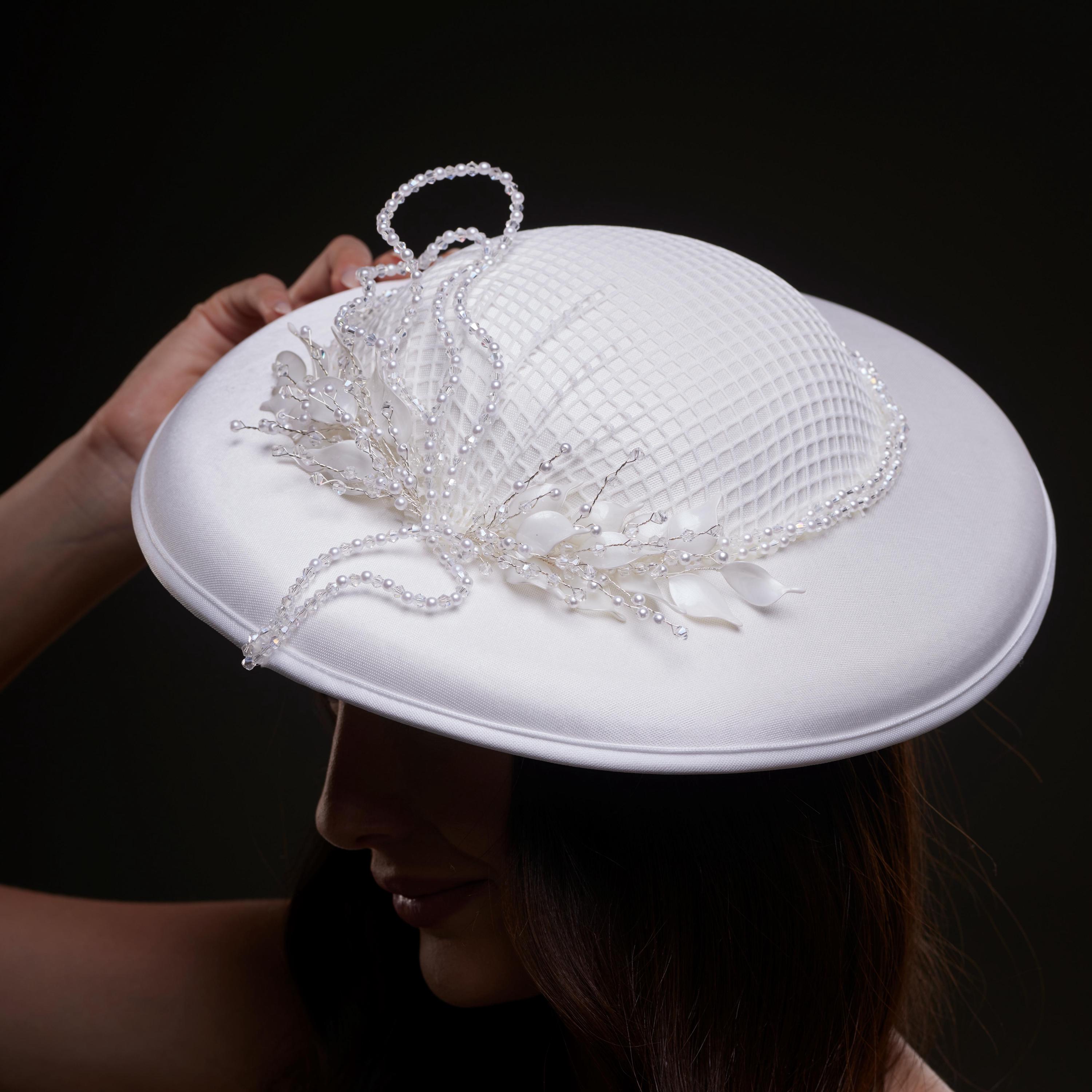 White Beaded Bride Hat Vintage Wedding Hats White Lace Net Bridal Hats for Bridal  main image 3