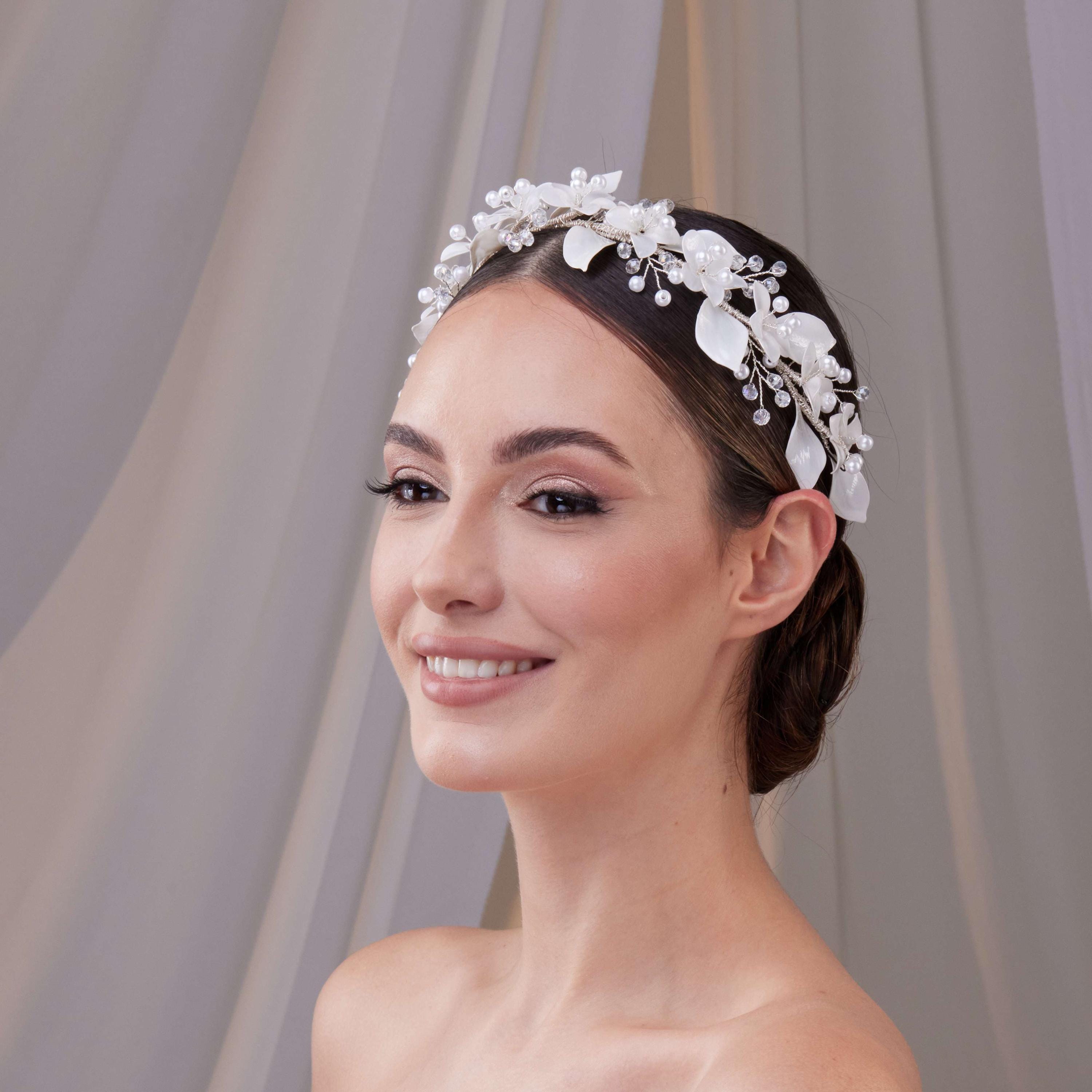 Acconciatura per capelli gioiello con filo di strass flessibile Acconciatura per capelli gioiello con filo di strass flessibile