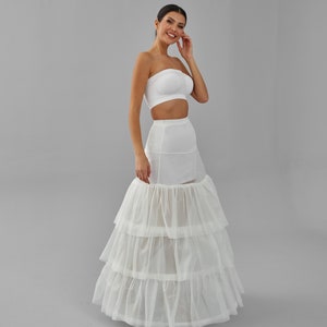White Wedding Dress Underskirt - Petticoat Skirt for Enhanced Silhouette and Comfort main image 0