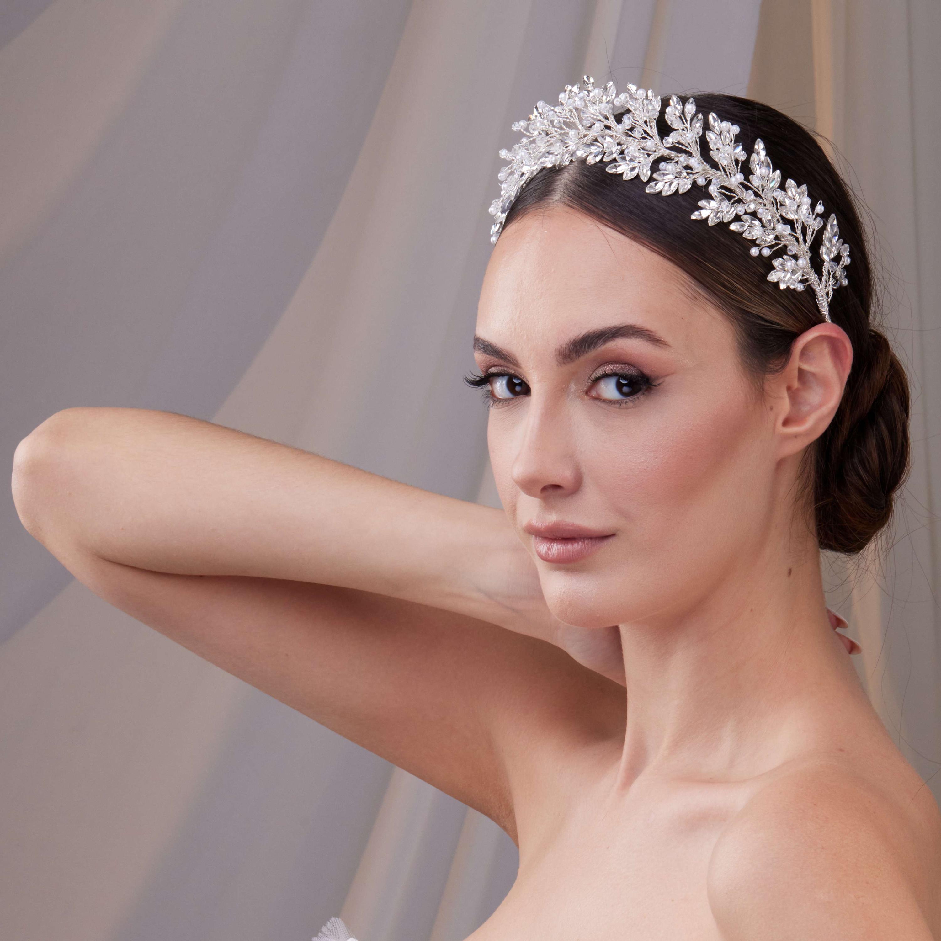 Rhinestone and Pearl Bridal Hair Band – Silver-plated Wire  display picture 1