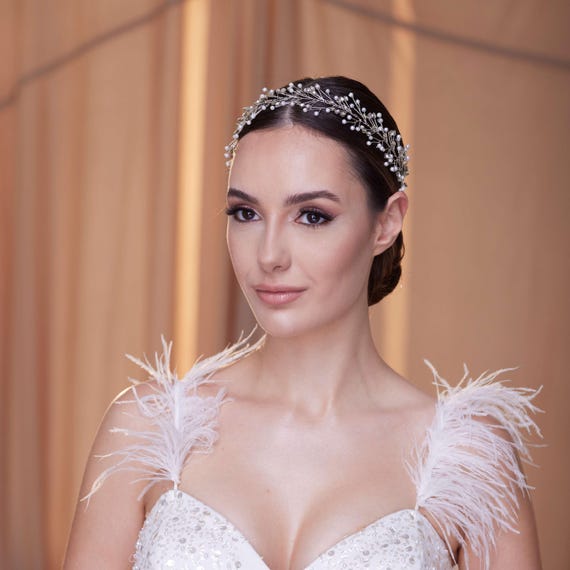 Crystal and Pearl Bridal Hairvine– Wedding Hair Accessories  display picture 2