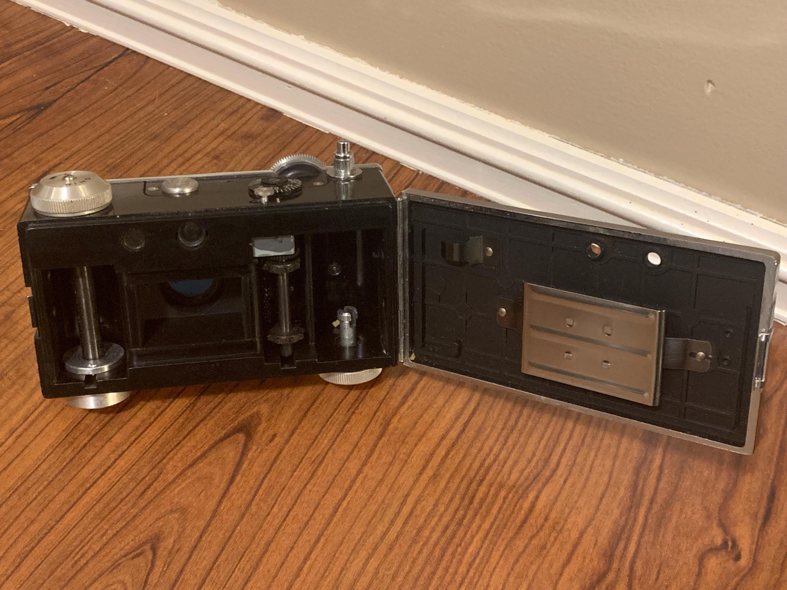 ARGUS C3 期限切れフィルム付き Vintage Argus C3 Camera 