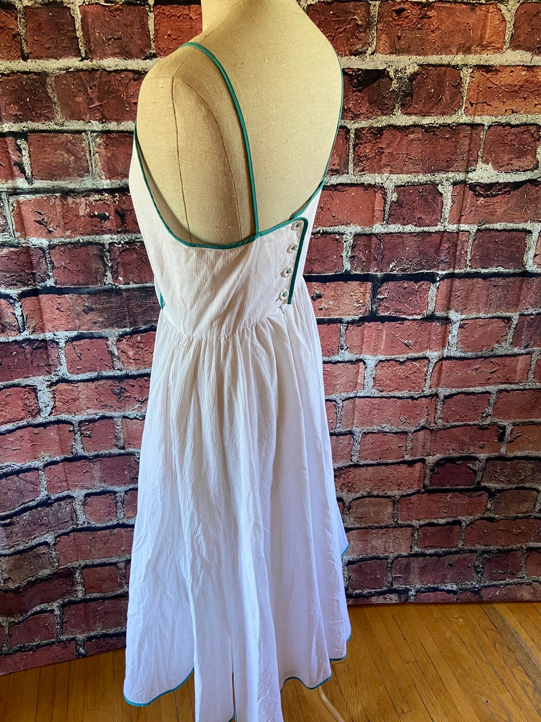 Vintage Long White Cotton Dress/has Pockets/ Button up Back/ - Etsy