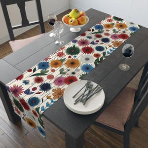 Floral Table Runner: Vibrant Polyester or Cotton Table Linen