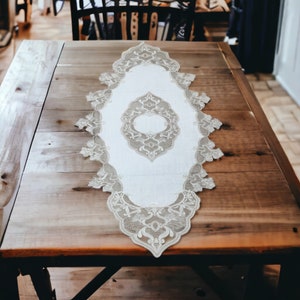 France Lace Linen Table Runner Set: Vintage Style Doilies