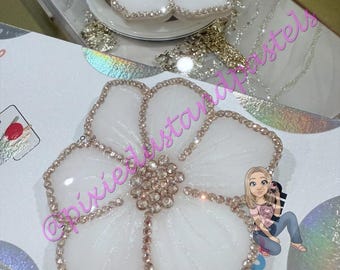 Dogwood Flower Phone Grip | Floral Rhinestone Phone Grip | Handmade Flower Pop Grip | White Flower Phone Stand | Elegant Phone Accessory