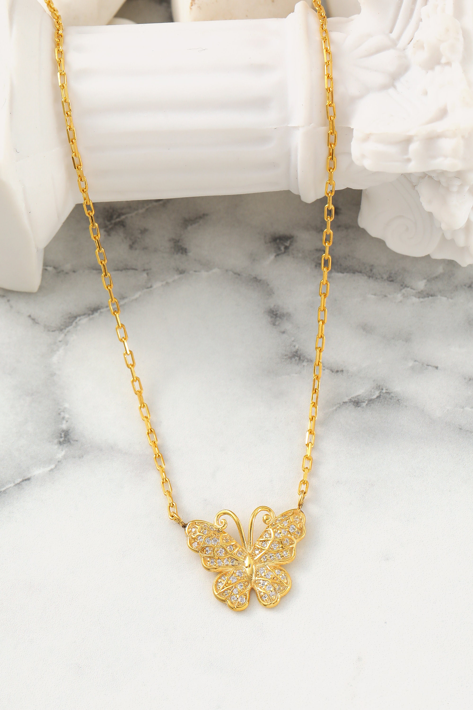 18K Gold Dipped Tiny Butterfly Necklace – SP Inc.