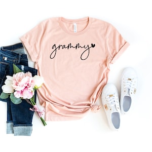 Grammy Shirt ,For Grandma Shirt, Gift for Mother&#39;s Day, Best Grammy Ever Heart T Shirt, Grammy Birthday Gift Idea , Hand Lettered Grammy Tee