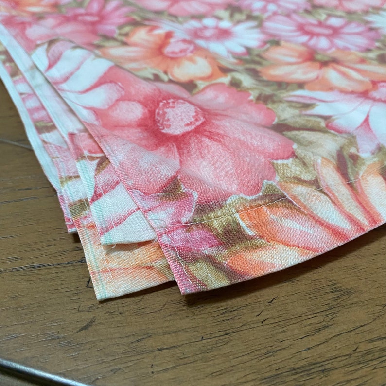 70s Mod Floral Full Flat Sheet, Cannon Monticello, Flower Power Sheets
