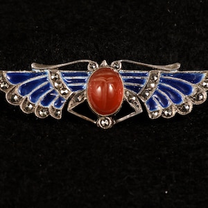 Spilla in argento Pilque a jour e marcasite con scarabeo in stile revival egiziano