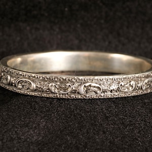 Art Nouveau Georg Adam Scheid Silver Floral Hinged Bangle Bracelet