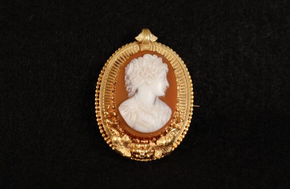１８K カメオ アンティーク大きいブローチ アンティーク ハードストーン カメオ 18K ゴールド ブローチ