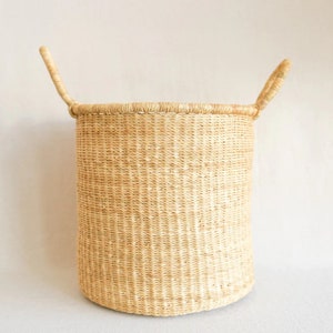 Large Woven Laundry Basket, African Woven Basket, Hand Woven Basket, Natural Bolga Laundry Basket, Basket With Handle, Vintage Basket