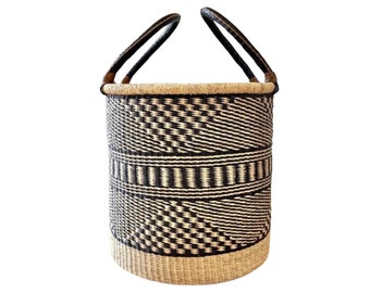 Large Woven Laundry Basket, African Woven Basket, Hand Woven Basket, Natural Bolga Laundry Basket, Basket With Handle, Vintage Basket