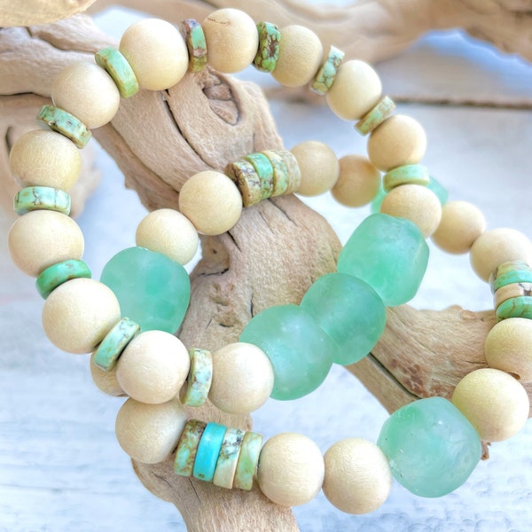 Seafoam Green Beaded Bracelet ~ Turquoise Stone Disks ~ Glass and Wood ~ Beach Jewelry ~ Boho ~ Summer Vibe ~ Stretch