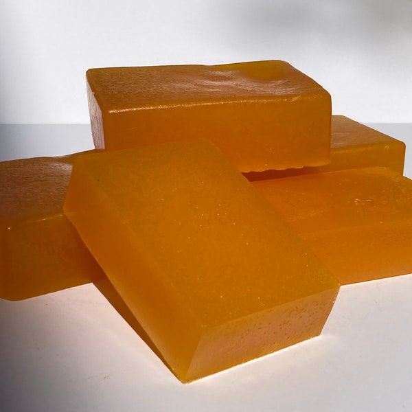 CARROT SOAP Leave your skin smoother, softer and brighter.