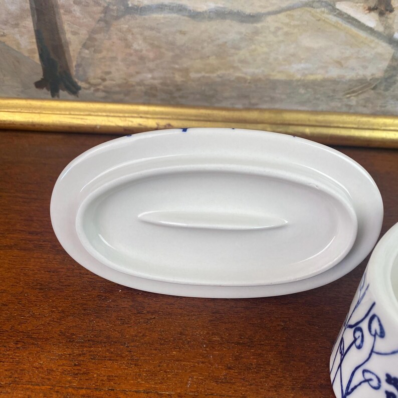 Georgina Warne Porcelain Swan Trinket Box, Anthropologie Blue White Aquatic Design image 6