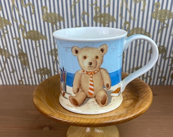 Taza infantil de gres Dunoon: Osos leyendo, diseño de Martin Wiscombe