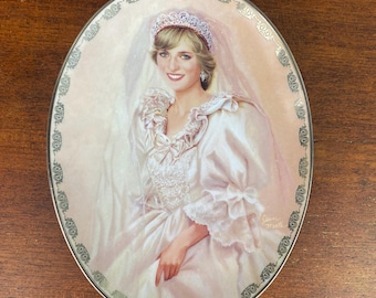 Diana: Rainha dos Nossos Corações, da Bradford Exchange