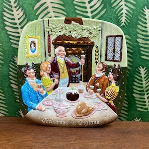 Royal Doulton Christmas Plate: Beswick &quot;Christmas in England&quot; 1972