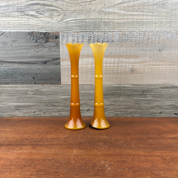 Set of 2 Amber Colored  Glass Hand Blown Bud Vase Stretch Bottom Ruffle Top Vtg 10, Bamboo Look Cased Art Hand Blown Vase