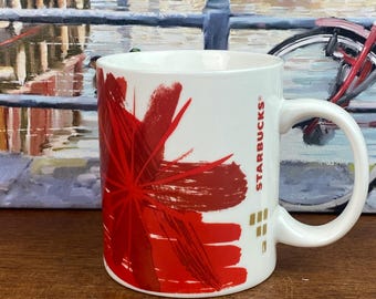 Starbucks Christmas Poinsettia Mug: 2014 Holiday Abstract Cup
