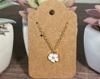 Handmade White Flower Minimalist Necklace Summers Collection