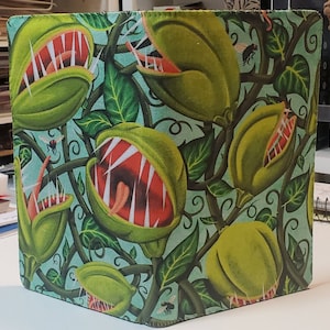 Server Book - Venus Fly Trap