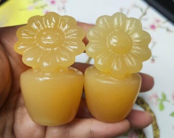 Hand Carved Yellow Calcite Sunflower Crystal: Home Decor Gift (50mm)