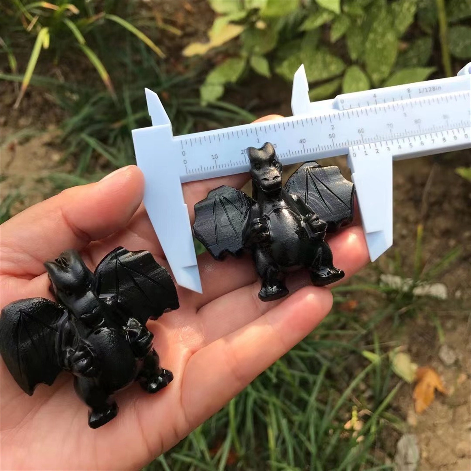 56mm Hand Carved Black Obsidian Flying Dragon Protection 56mm Hand Carved Black Obsidian Flying Dragon Protection