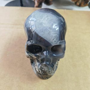 Hand Carved Big Volcano Agate Skull Crystal Big Skull Home Decoration Crystal Skull Strong UV Reaction