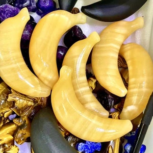 99mm Yellow Calcite Banana Hand-Carved Quartz Crystal Banana Crystal Fruits Crystal Gift