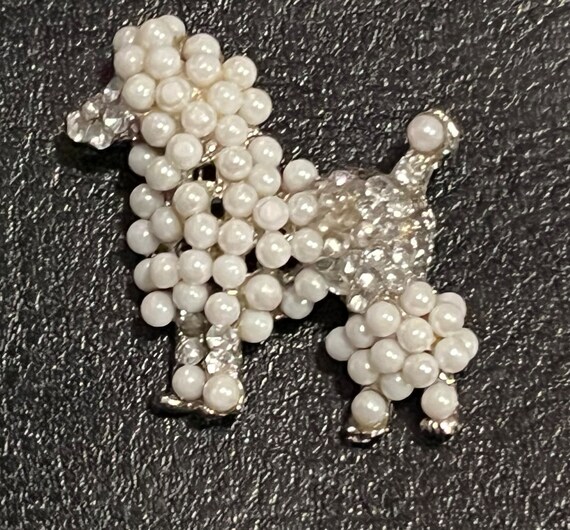 Vintage Rhinestone And Pearl Poodle Dog Brooch Pi… - image 2