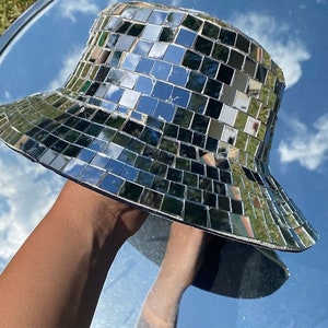 Disco Bucket Hat Disco Ball Festival Visor Disco Ball Hat Mirror-Tiled Disco Helmet Ultimate Party for Festivals Birthday Parties Bar Ktv