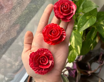 Aimants pour réfrigérateur fleur rose rouge - série rouge - mini 5 cm - cadeaux pour elle - shower de bébé pour la Saint-Valentin des mères - décoration d&#39;intérieur