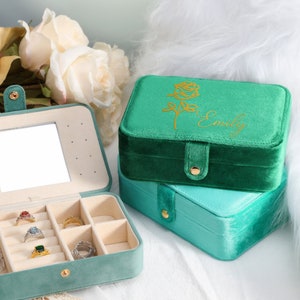 Regalo floreale del mese di nascita, custodia da viaggio per gioielli, portagioielli personalizzato con specchio, regalo perfetto per la damigella d'onore, portagioielli con nome