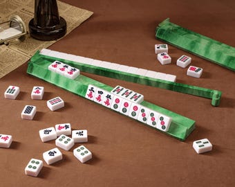 Elegante atril acrílico para mahjong con empujador, accesorios para mahjong americano, soporte para fichas de mahjong, accesorio de juego portátil, regalo para ella o para él.
