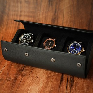 Personaliseer monogram zwart lederen horlogerol, op maat handgemaakt cadeau voor mannen, reishorloge opbergdoos, cadeau voor hem, verjaardagscadeau