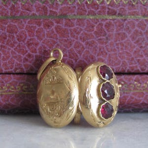 Antiker Mid-Victorian French Granat Locket c. Um 1860