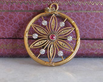 Antique Round Edwardian Floral Synthetic Ruby Pendant in 18K Solid Gold c. 1900
