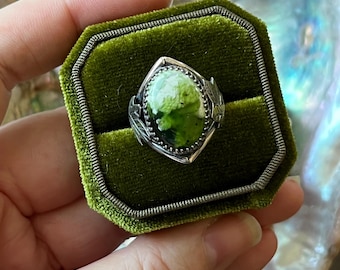 Ivy Ring with Chrome Diopside - size 9.25