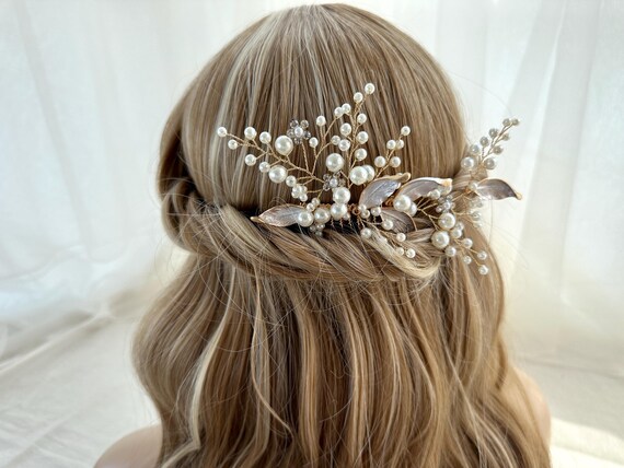 Elegant Pearlized Leaf Hair Comb Amazon.com : Easedaily Leaf Bride Wedding Hair Comb Silver  main image 3