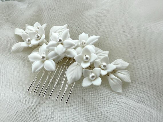 Haarkamm Mit Blumen & Perlen – Silberfarben | Elegant Für Hochzeit, Party Oder Alltag | Haarschmuck Für Damen & Mädchen