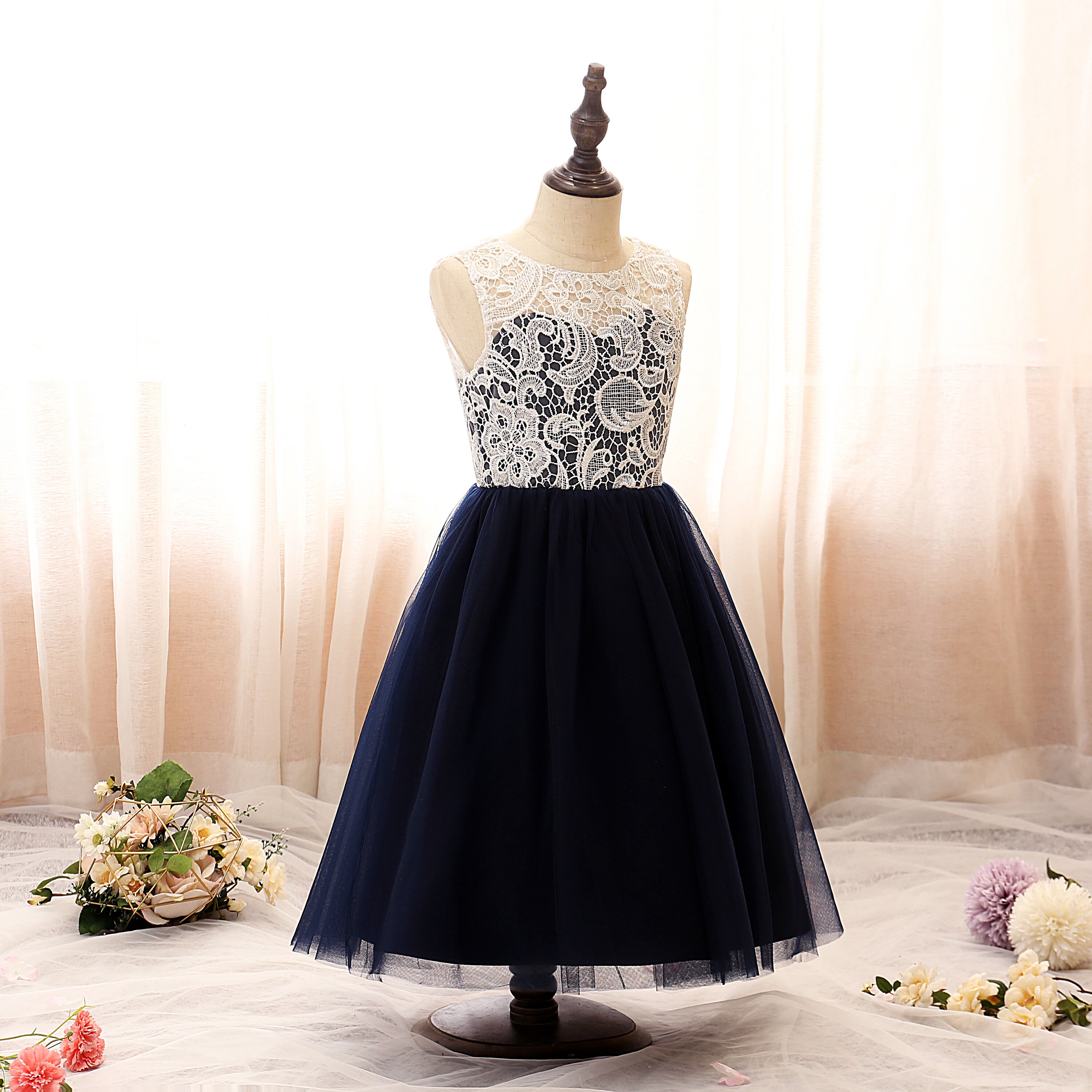 Navy blue and hotsell white flower girl dresses