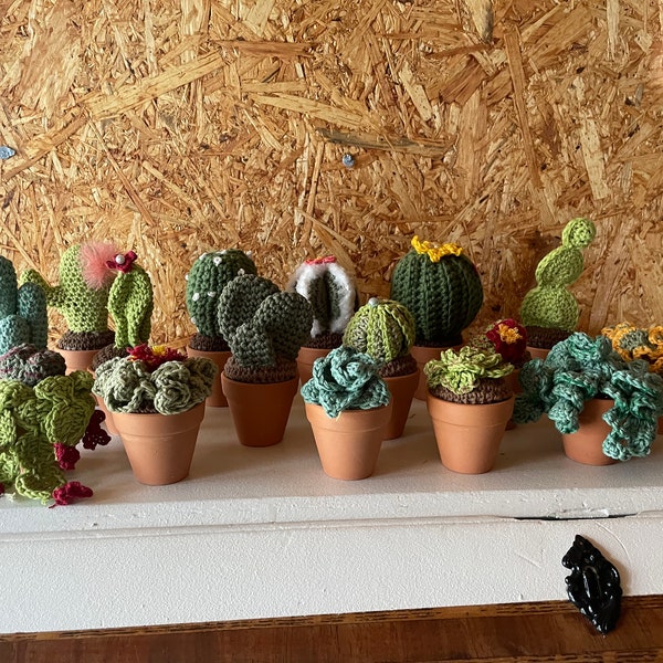 Crochet cacti pattern, cacti pattern, crochet pattern, mini cacti, UK crochet terms