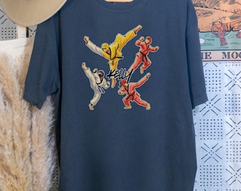 Personalisiertes Taekwondo Shirt mit Namen, Martial Arts Kids Tee, Karate Uniform Geschenk, personalisiertes Fighter Kick Design für Jungen und Mädchen, Karate P091