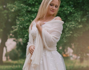 Wedding ivory shawl, lace stole, knit wedding shawl, lace wedding shawl, bridal ivory shawl, Bridesmaid Accessories,