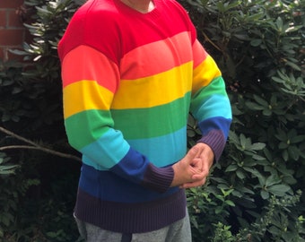 Maglione Rainbow Equality - Maglieria LGBTQ+ Pride per donne e uomini - Maglione Pride fatto a mano