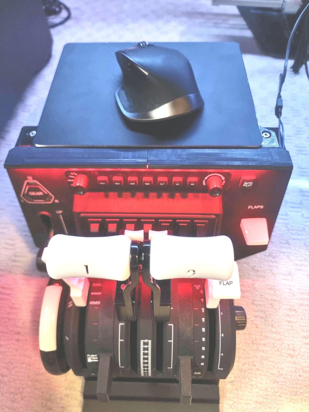 honeycomb alpha ヨーク Honeycomb Alpha Yoke and Honeycomb Bravo Throttle Top Mount