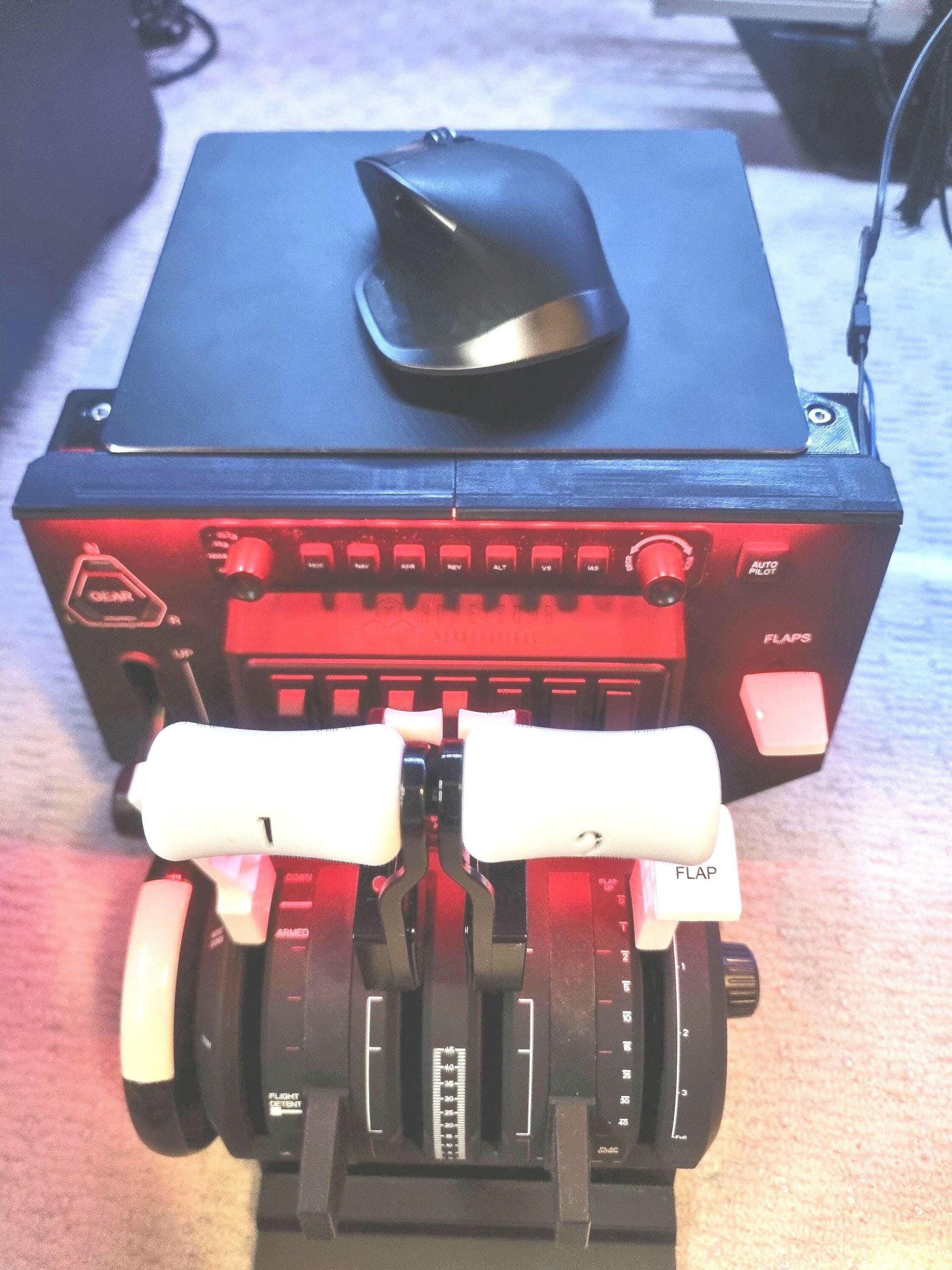 ハニカムアルファヨークとハニカムブラボースロットルトップマウント